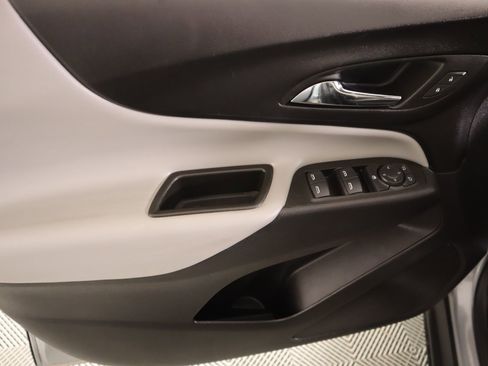 Used 2024 Chevrolet Equinox LS w/ LS Convenience Package image 14