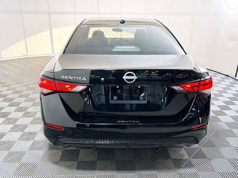 Used 2025 Nissan Sentra SV w/ All-Weather Package FWD image 4