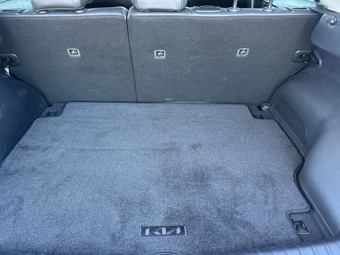 Certified 2025 Kia Niro EX w/ EX Cold Weather Package image 18