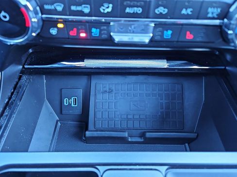 Used 2022 Ford F150 Lariat w/ Equipment Group 502A High image 23