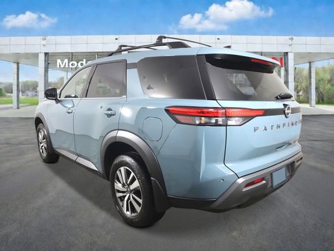 New 2026 Nissan Pathfinder SL AWD/4WD image 3