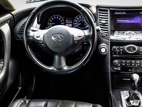 Used 2013 INFINITI FX37 Base w/ Premium Pkg image 18