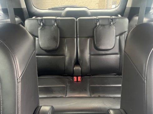 Used 2022 Ford Explorer XLT w/ Equipment Group 202A image 19