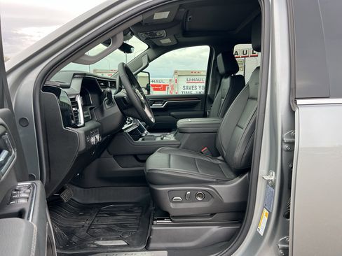 New 2026 GMC Sierra 3500 Denali w/ Denali Reserve Package AWD/4WD image 16