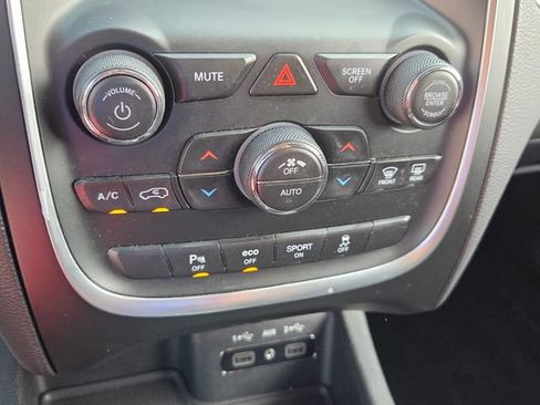 Used 2020 Dodge Durango 2WD image 19