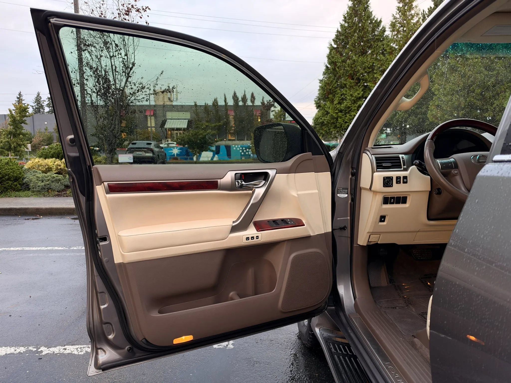 Used 2013 Lexus GX 460 w/ Comfort Plus Pkg AWD/4WD image 26