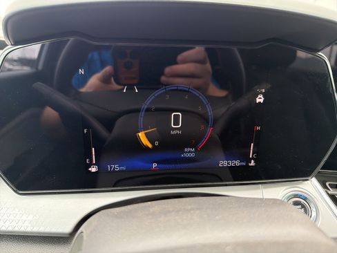 Used 2025 Chevrolet Trax LT image 8