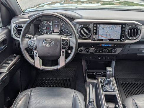 Used 2021 Toyota Tacoma Limited AWD/4WD image 16