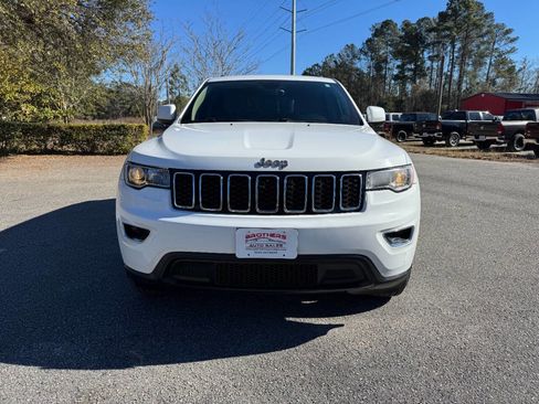 Used 2017 Jeep Grand Cherokee Laredo w/ Quick Order Package 2BE image 27