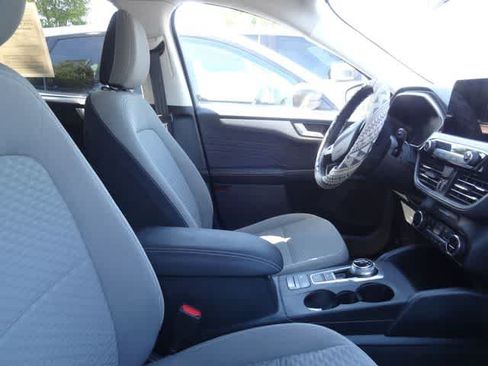 Used 2021 Ford Escape SE w/ Convenience Package FWD image 8