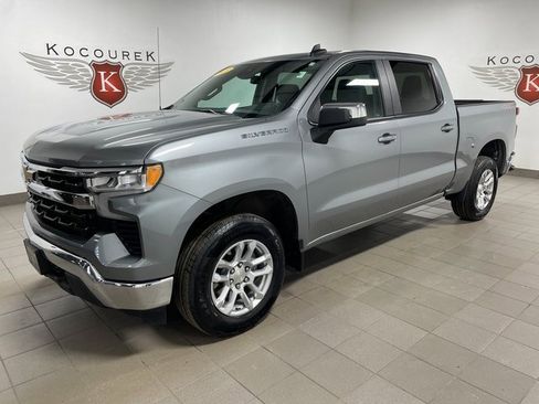 Used 2023 Chevrolet Silverado 1500 LT image 3