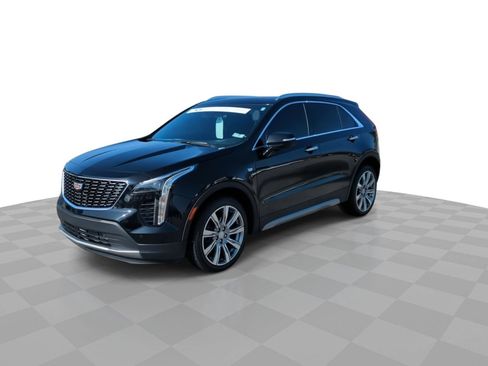 Certified 2023 Cadillac XT4 Premium Luxury image 4