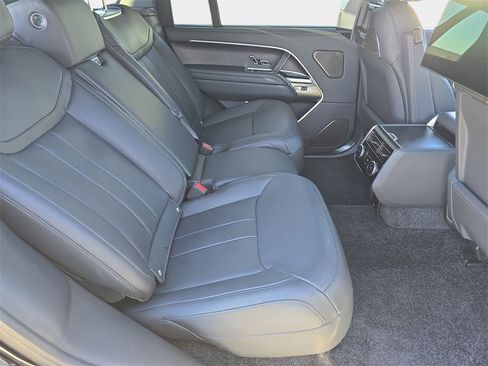 Certified 2024 Land Rover Range Rover Long Wheelbase Autobiography image 11