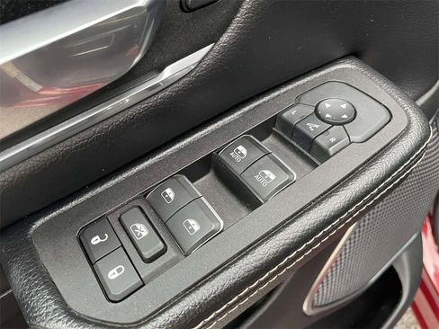 Used 2025 RAM 1500 Laramie image 17