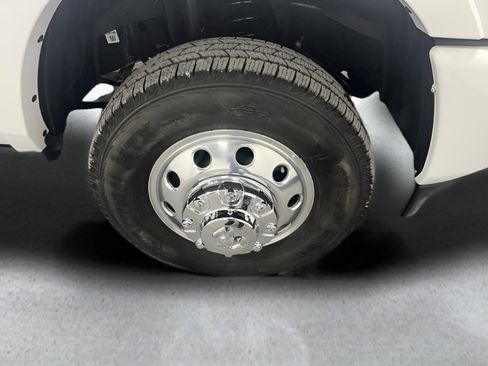 Used 2025 RAM 3500 Longhorn image 30