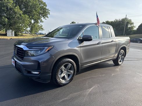 Used 2023 Honda Ridgeline RTL image 2