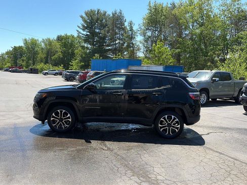 Used 2022 Jeep Compass Limited AWD/4WD image 4