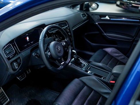 Used 2018 Volkswagen Golf R 4-Door image 59