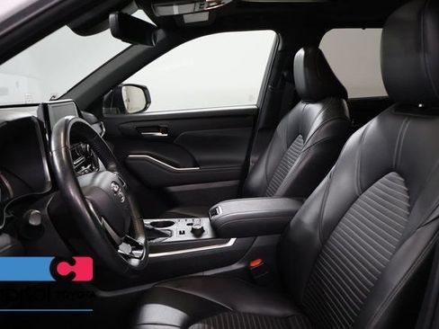 Used 2023 Toyota Highlander XSE AWD/4WD image 10
