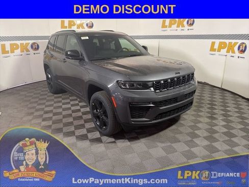New 2026 Jeep Grand Cherokee Limited w/ Limited Altitude Package AWD/4WD image 1
