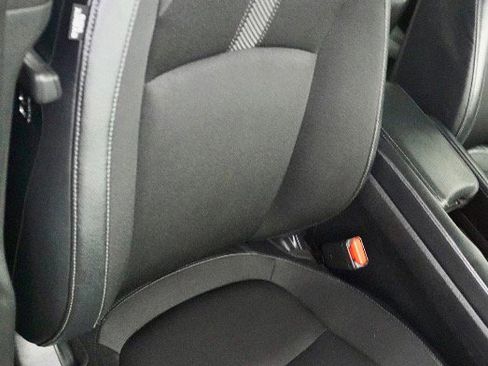 Used 2019 Honda Civic Sport image 9