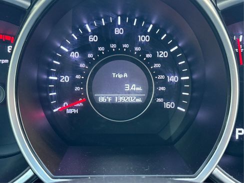 Used 2015 Kia Optima LX image 16