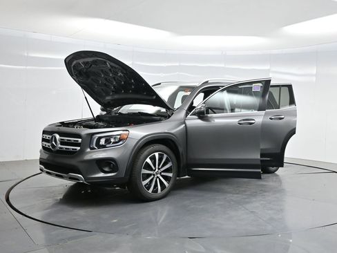 Used 2021 Mercedes-Benz GLB 250 image 34