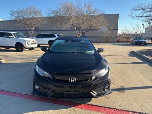 Used 2020 Honda Civic Sport image 2