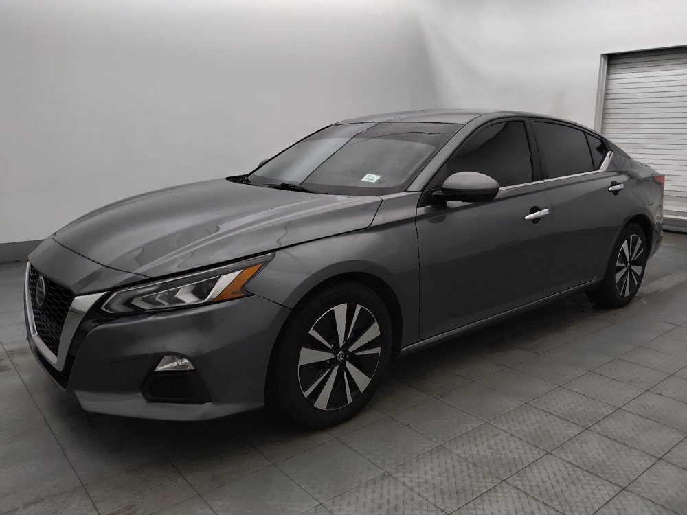 Used 2021 Nissan Altima 2.5 SV FWD image 2
