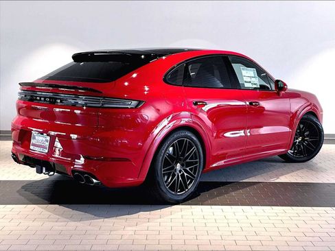New 2026 Porsche Cayenne GTS AWD/4WD image 7