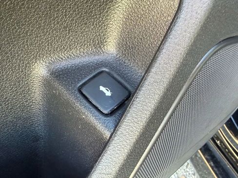 Used 2020 Honda Civic EX-L image 22