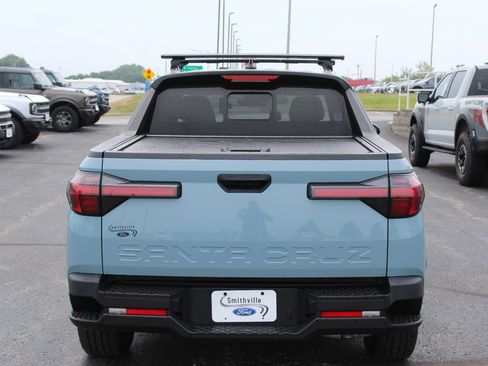 Used 2023 Hyundai Santa Cruz SEL w/ Activity Package FWD image 5