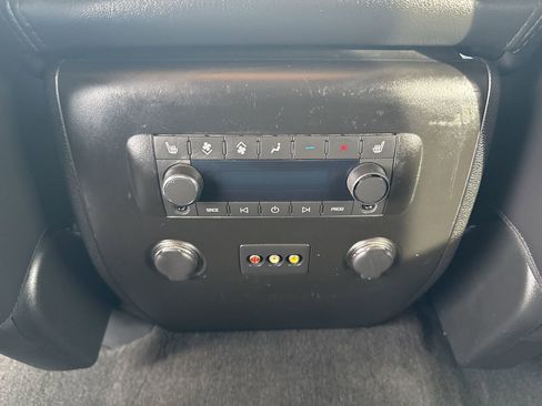 Used 2008 HUMMER H2 image 17