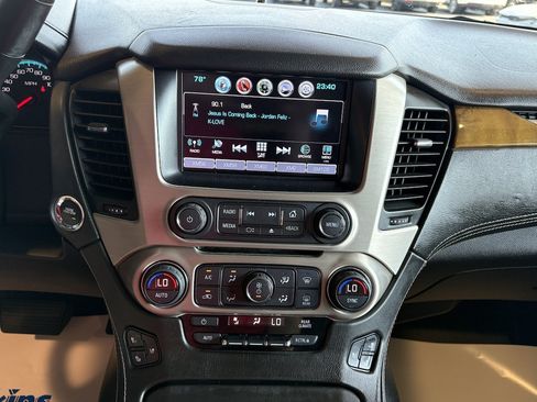 Used 2017 GMC Yukon XL Denali w/ Open Road Package AWD/4WD image 16