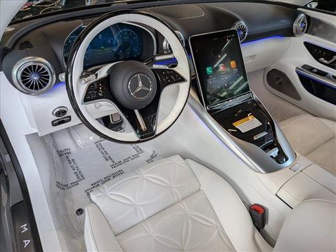 New 2026 Mercedes-Benz Maybach SL 680 image 3