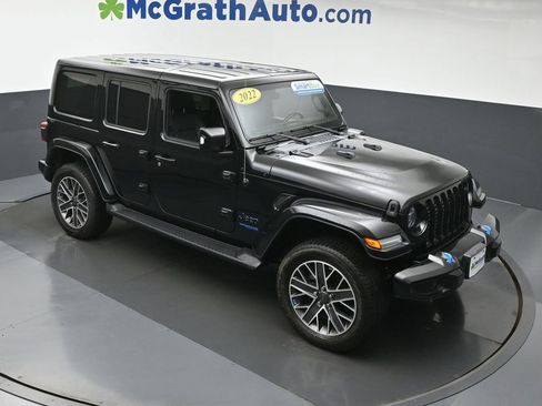 Used 2022 Jeep Wrangler Unlimited Sahara image 3