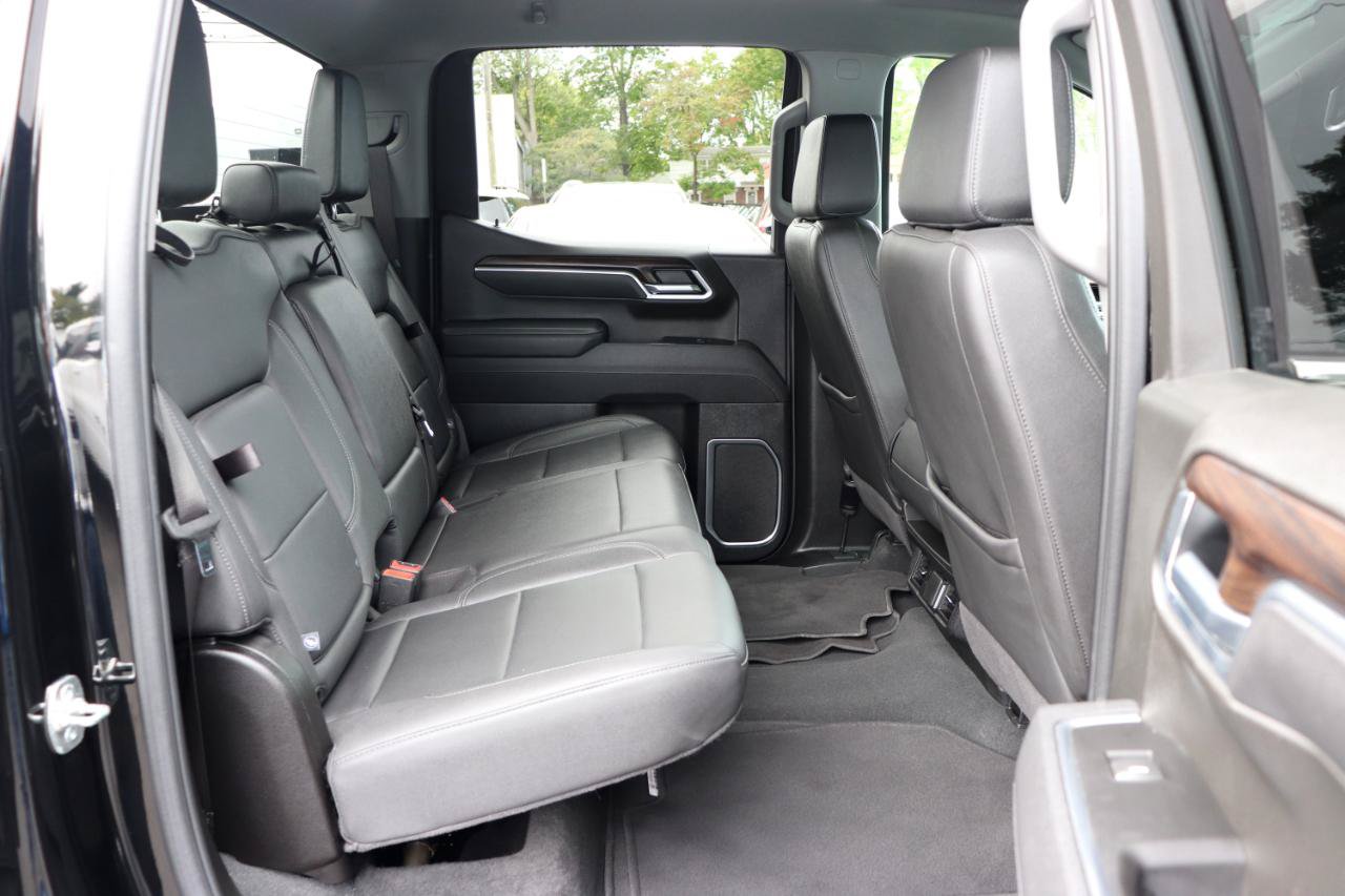 Used 2025 GMC Sierra 1500 SLT AWD/4WD image 13
