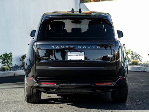Used 2023 Land Rover Range Rover Long Wheelbase Autobiography image 8