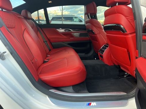 Used 2018 BMW 750i xDrive image 14