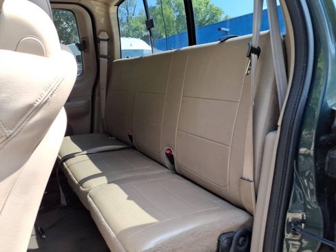Used 2002 Ford F150 Lariat AWD/4WD image 19