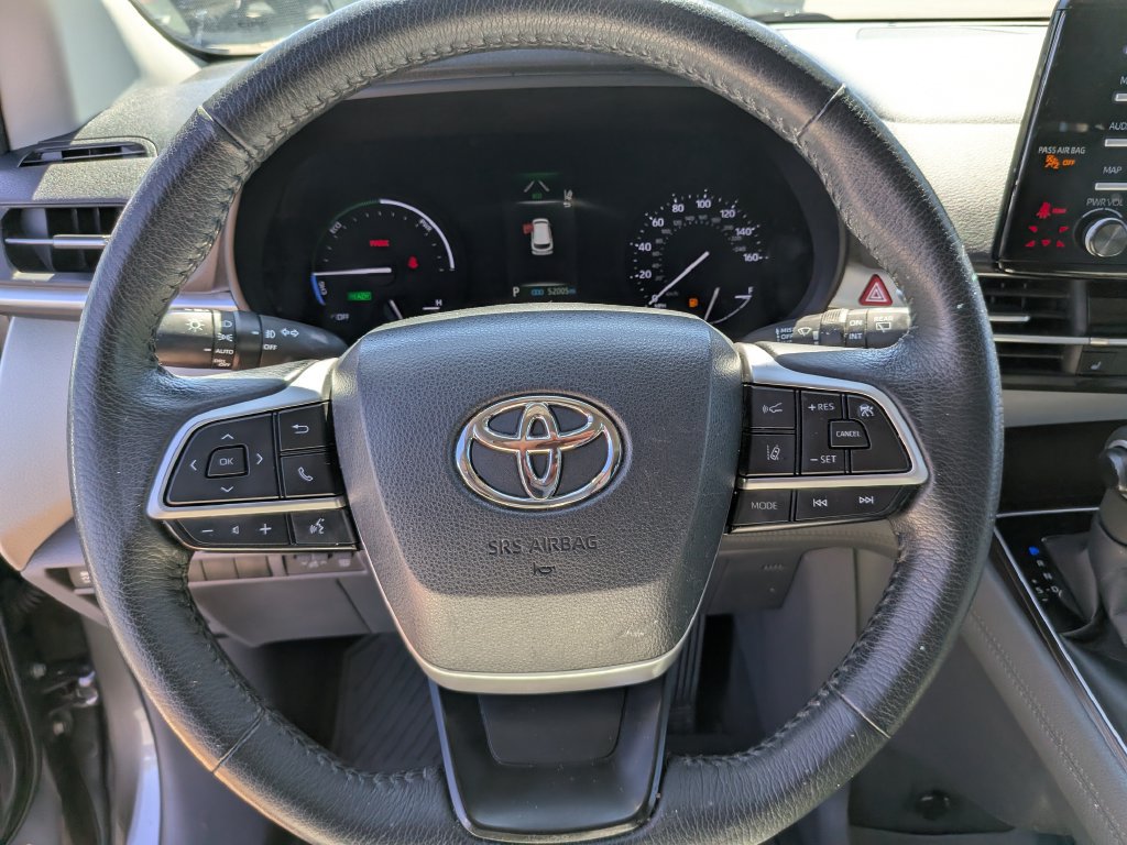 Used 2022 Toyota Sienna XLE FWD image 29