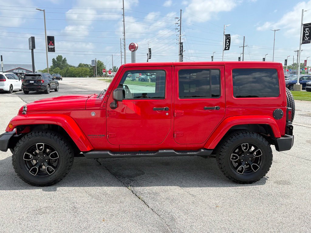 Used 2018 Jeep Wrangler Unlimited Sahara AWD/4WD image 6