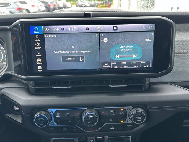 Used 2026 Jeep Wrangler Unlimited Sahara AWD/4WD image 33