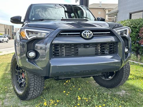 Used 2024 Toyota 4Runner SR5 Premium w/ TRD Black Wheel Package (TMS) AWD/4WD image 4