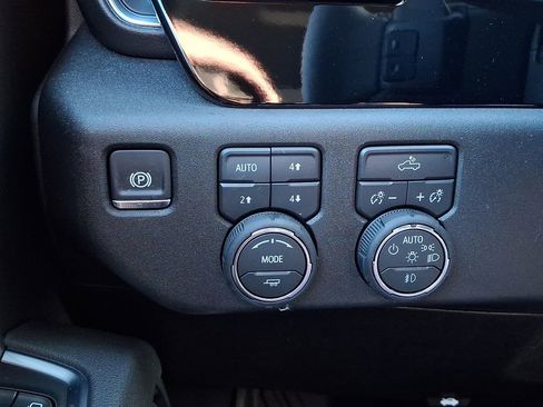 New 2026 Chevrolet Silverado 1500 RST AWD/4WD image 15