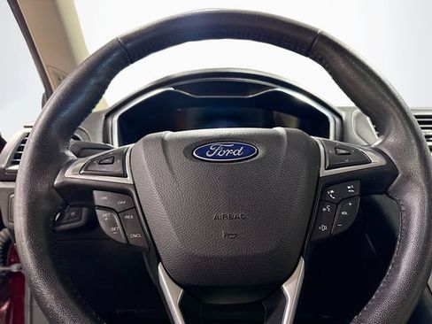 Used 2017 Ford Fusion Titanium FWD image 11