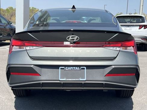 New 2026 Hyundai Elantra Sport FWD image 31