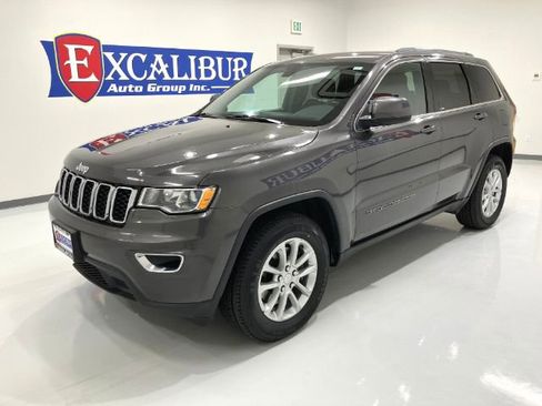 Used 2021 Jeep Grand Cherokee Laredo AWD/4WD image 9