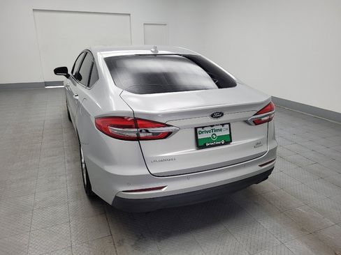 Used 2019 Ford Fusion SE FWD image 6
