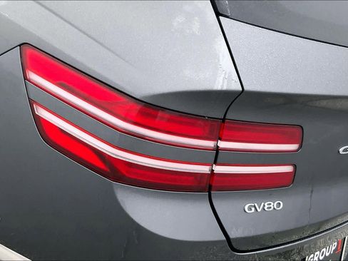Used 2022 Genesis GV80 2.5T w/ Prestige Package 04 image 27